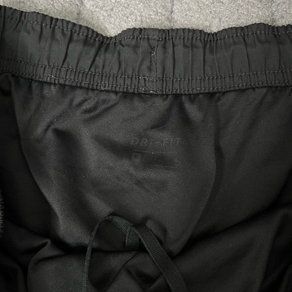 Nike Dri-Fit Women's Black Shorts - Picture 2 of 4